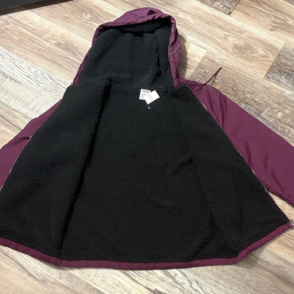 🆕 🧥 PINK Victoria's Secret Maroon Hooded Sherpa Jacket - Picture 5 of 8